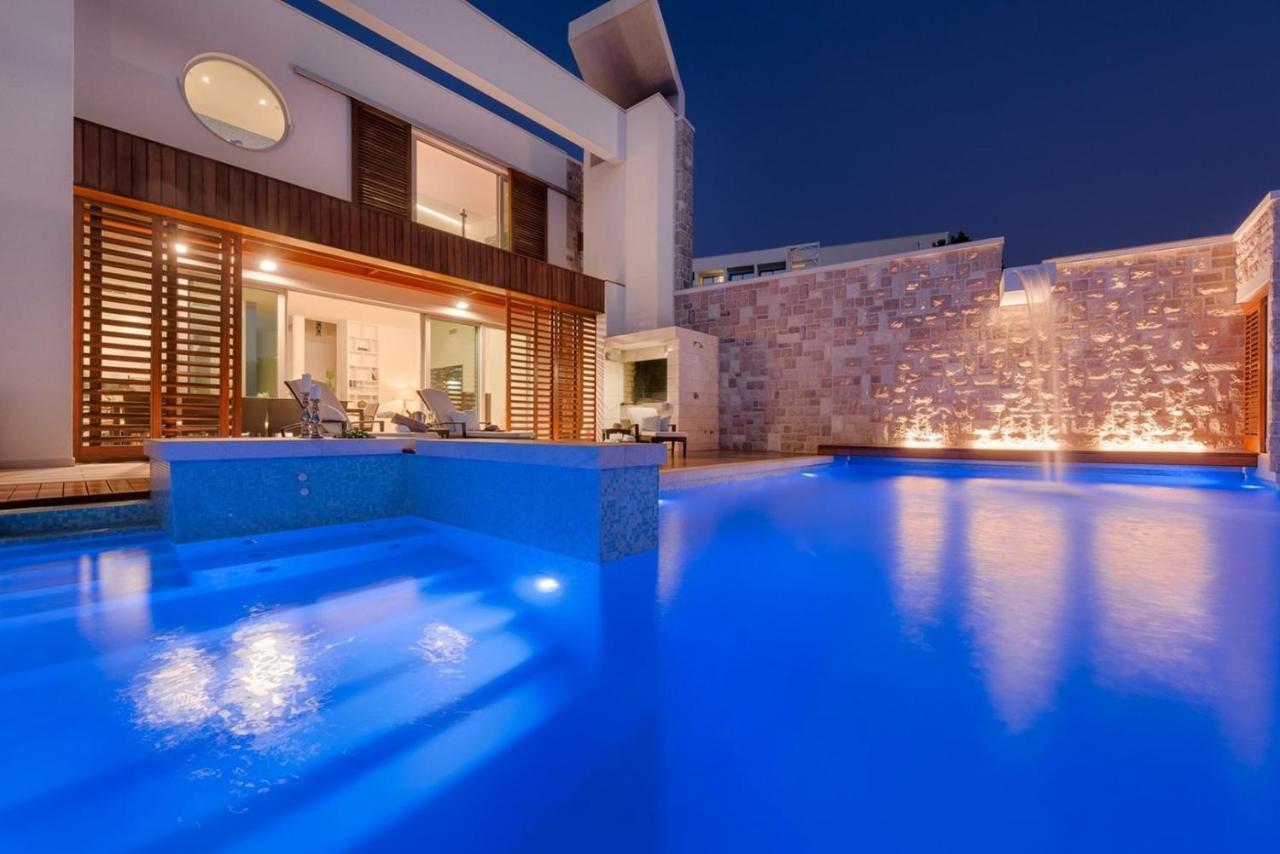 Luxury Seafront Villa Brela Pride With Private Heated Pool At The Beach In Brela - Baska Voda Exteriör bild