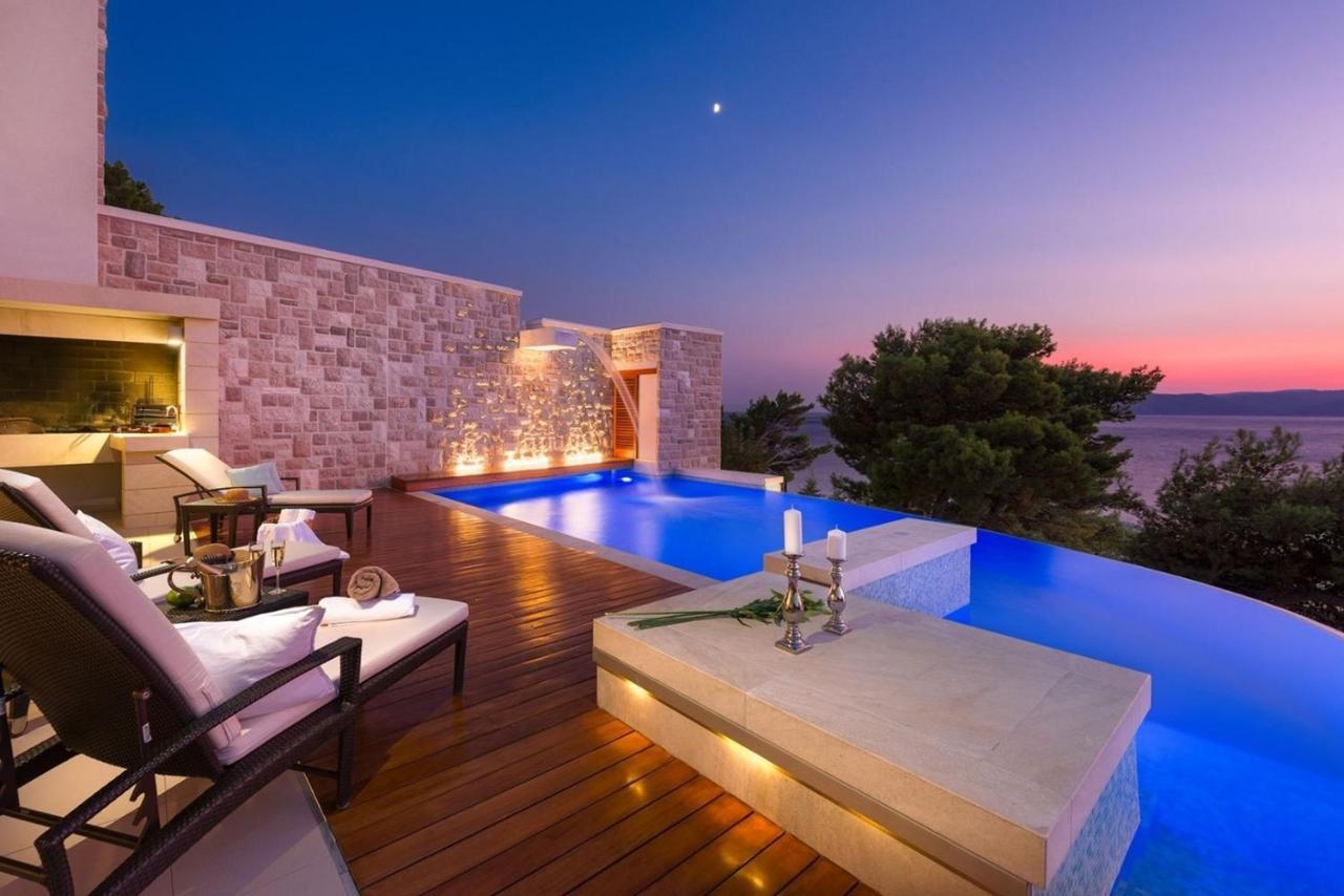 Luxury Seafront Villa Brela Pride With Private Heated Pool At The Beach In Brela - Baska Voda Exteriör bild